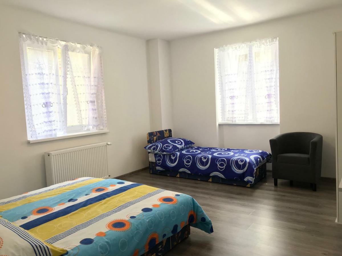 Royal Apartment Karlovy Vary Bagian luar foto